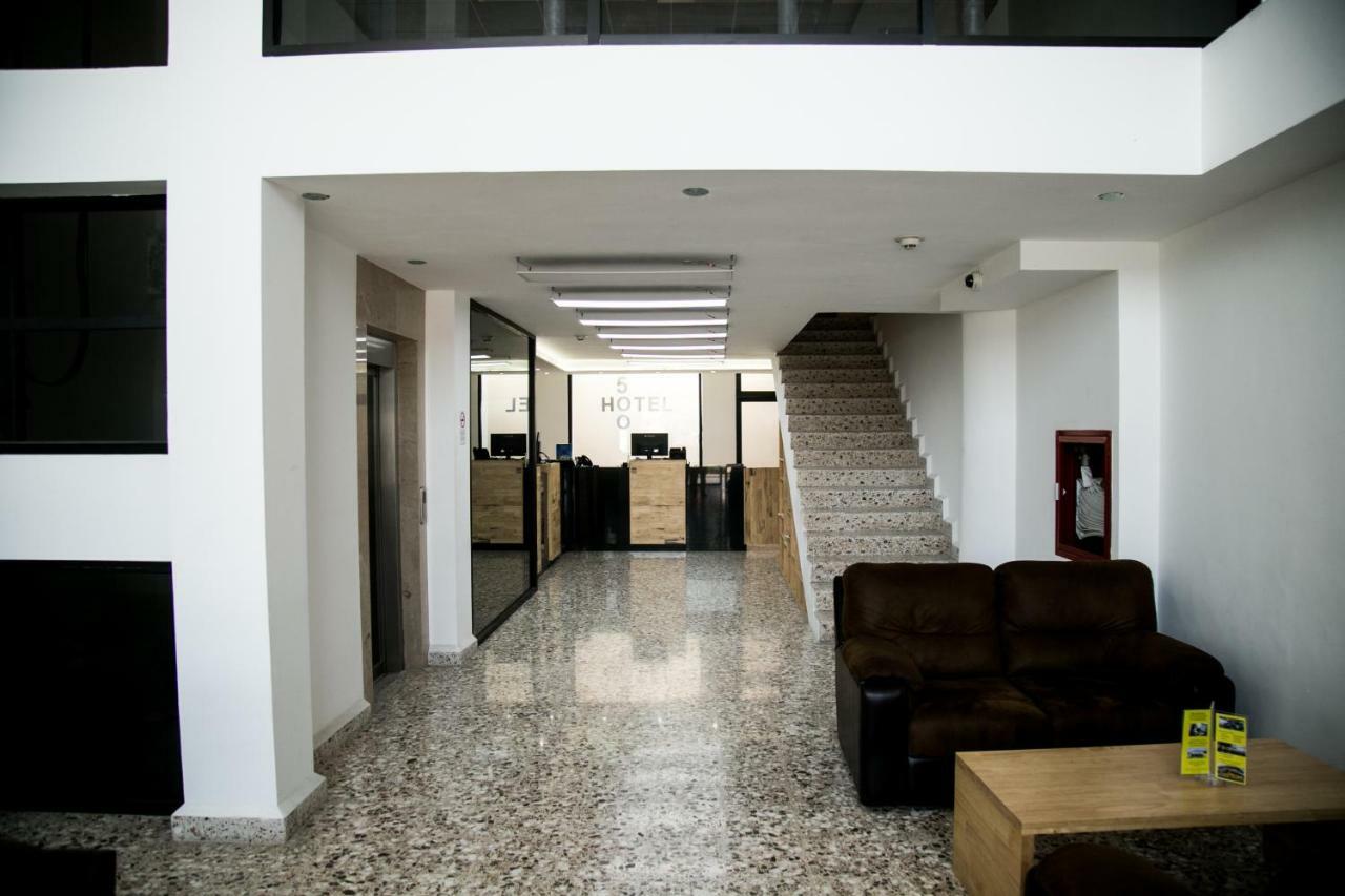 מונטריי Booking 500 מראה חיצוני תמונה