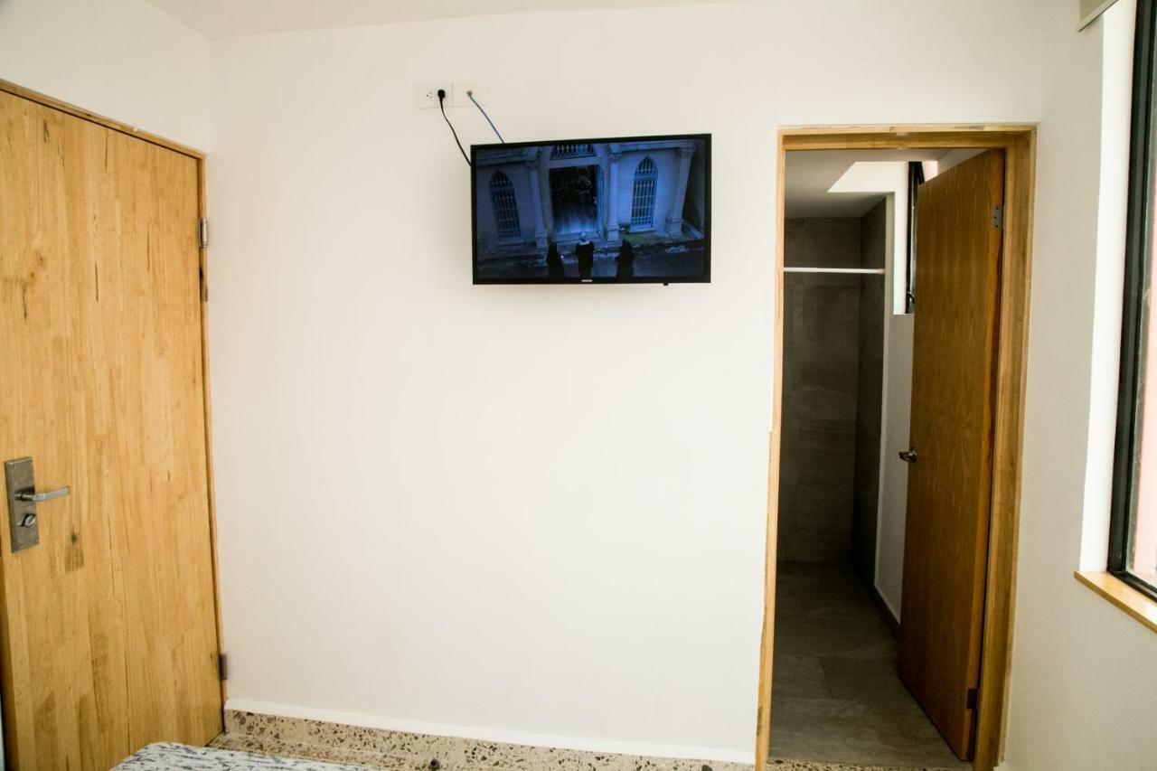 מונטריי Booking 500 מראה חיצוני תמונה
